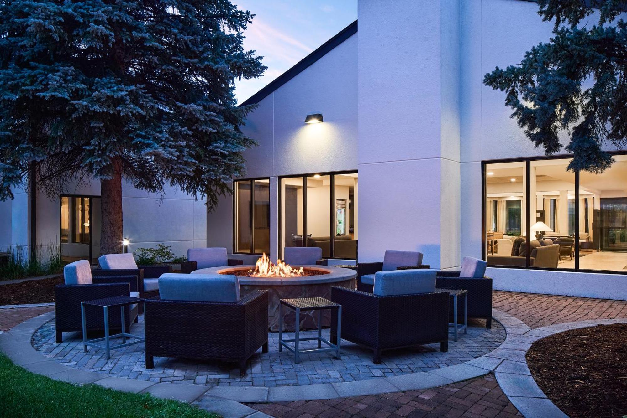 Courtyard By Marriott Fort Collins Exterior foto